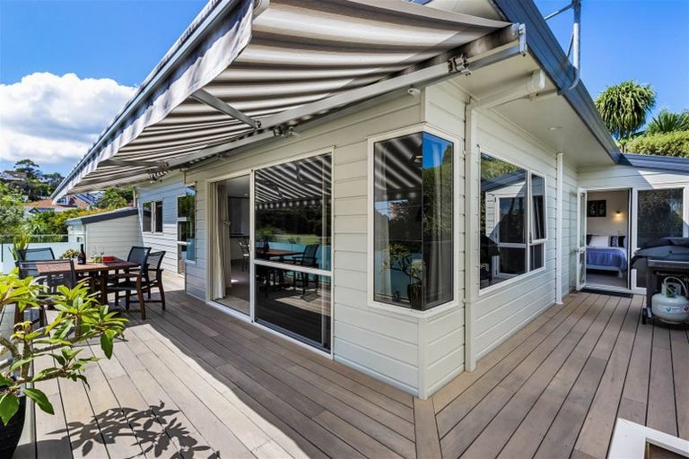 Photo of property in 8 Glanville Close, Stanmore Bay, Whangaparaoa, 0932