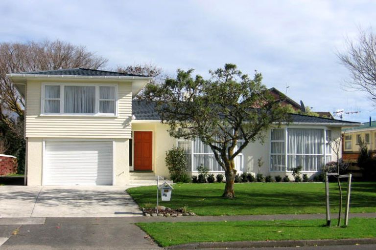 Photo of property in 78 Wikiriwhi Crescent, Awapuni, Palmerston North, 4412