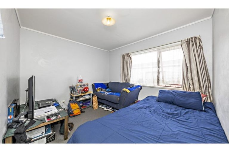 Photo of property in 1/21 Solveig Place, Randwick Park, Auckland, 2105
