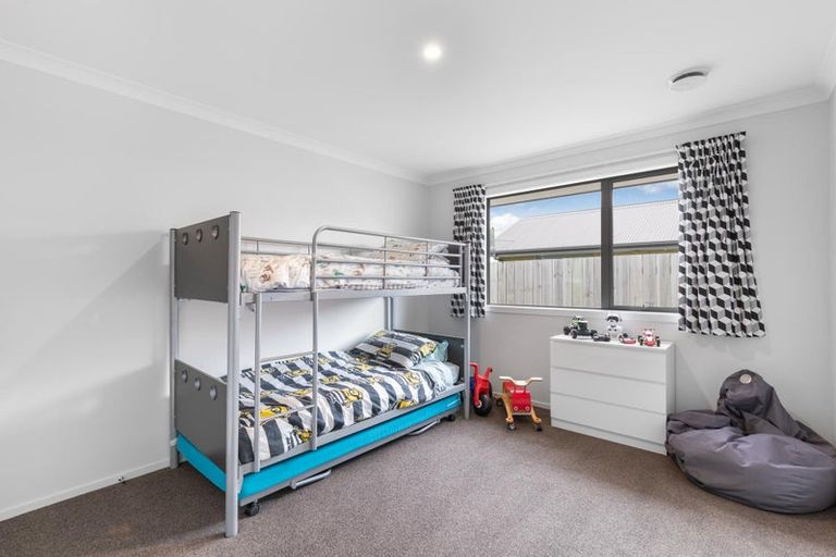 Photo of property in 5 Turnbull Crescent, Wanaka, 9305