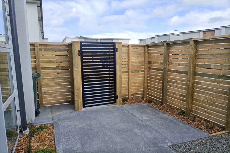 Photo of property in 1119a High Street, Taita, Lower Hutt, 5011