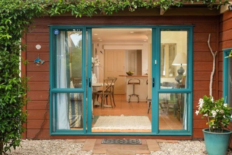 Photo of property in 99a Simpson Road, Papamoa Beach, Papamoa, 3118