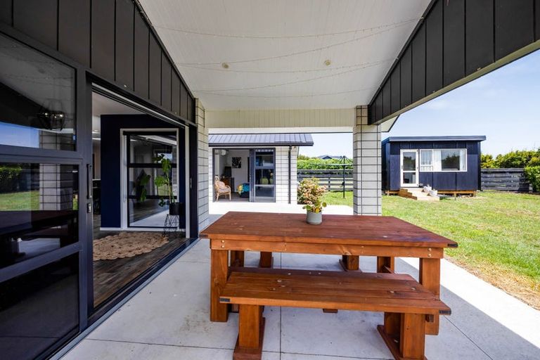 Photo of property in 405 Ketemarae Road, Normanby, Hawera, 4675
