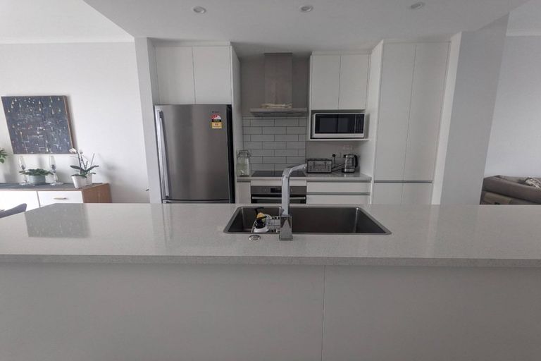 Photo of property in 30 Chaffinch Road, Hobsonville, Auckland, 0616