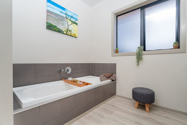 Photo of property in 13 Cobham Lane, Whitianga, 3510