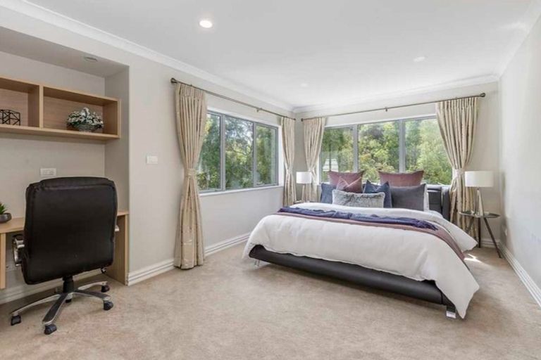 Photo of property in 47 Blacks Road, Greenhithe, Auckland, 0632