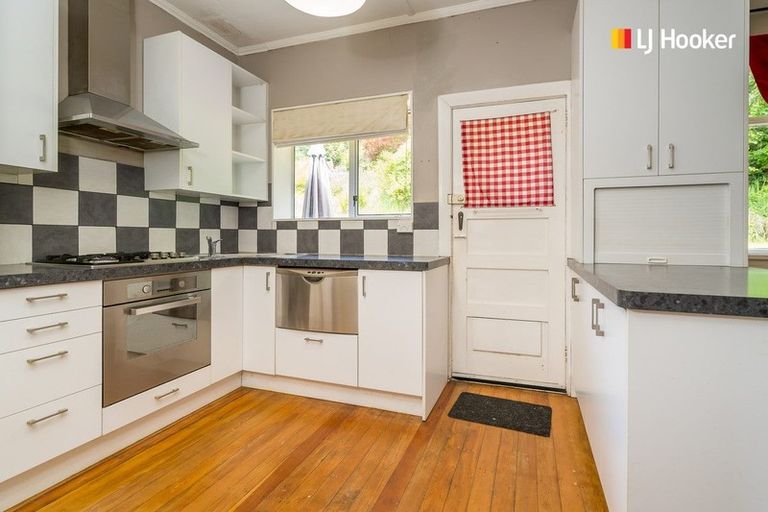 Photo of property in 56 Glen Road, Mornington, Dunedin, 9011