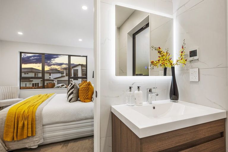 Photo of property in 4 Whale Bay Rise, Gulf Harbour, Whangaparaoa, 0930