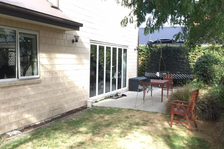 Photo of property in 64 Wairakei Road, Bryndwr, Christchurch, 8052