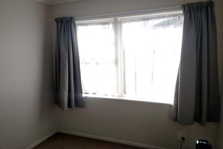 Photo of property in 73 Arahura Crescent, Waitangirua, Porirua, 5024