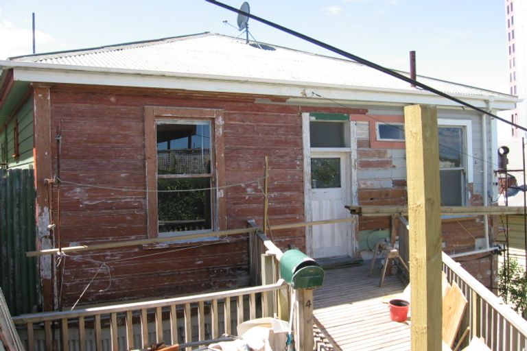 Photo of property in 4 Allenby Terrace, Wellington Central, Wellington, 6011