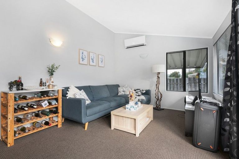 Photo of property in 102a Eversham Road, Mount Maunganui, 3116