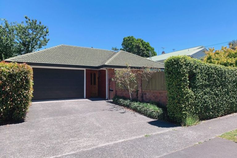 Photo of property in 1/11 Wapiti Avenue, Epsom, Auckland, 1051