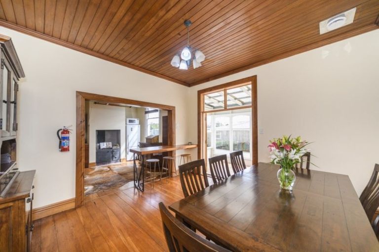 Photo of property in 161 Bridge Street, Bulls, 4818