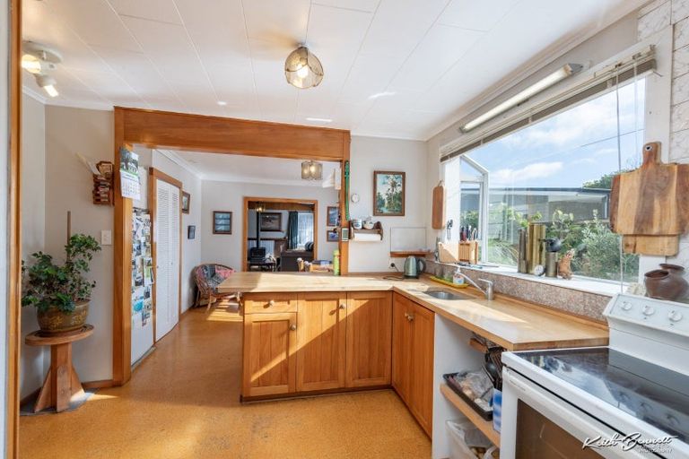 Photo of property in 44a Wilford Street, Wallaceville, Upper Hutt, 5018