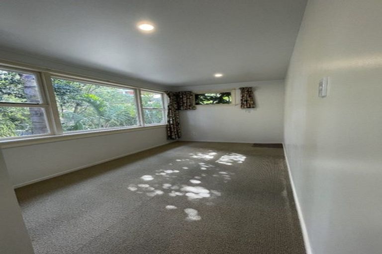Photo of property in 18 Triangle Road, Massey, Auckland, 0614