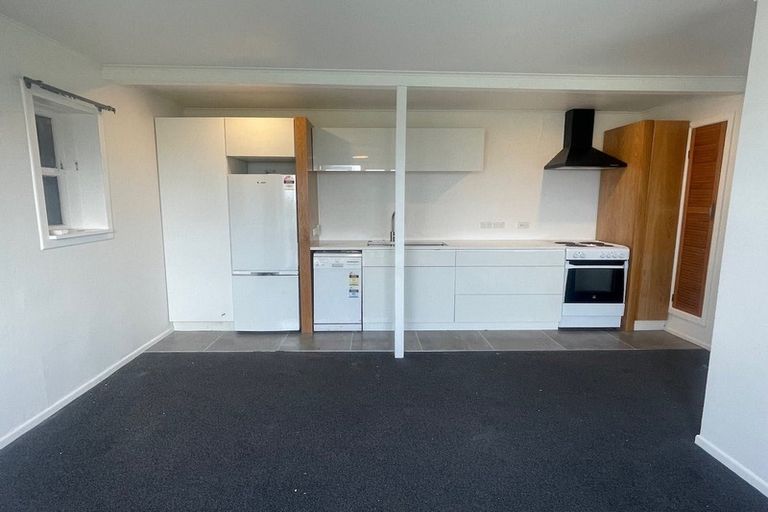 Photo of property in 11 Moffitt Street, Vogeltown, Wellington, 6021