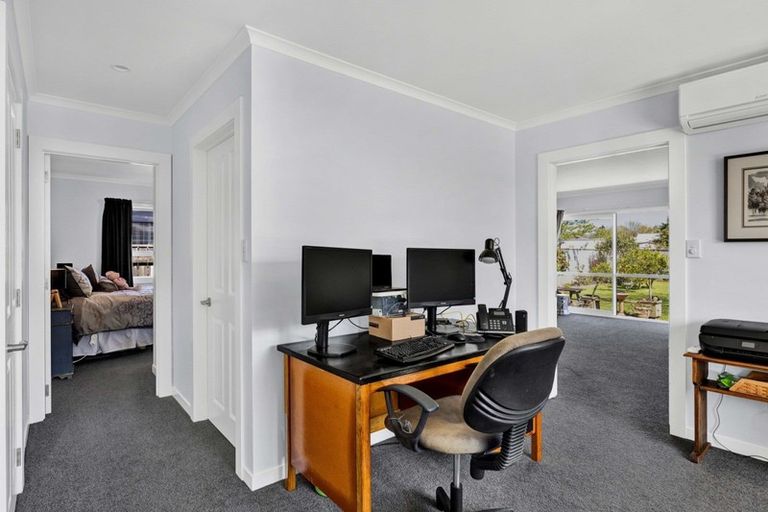 Photo of property in 30 Kahikatea Street, Inglewood, 4330