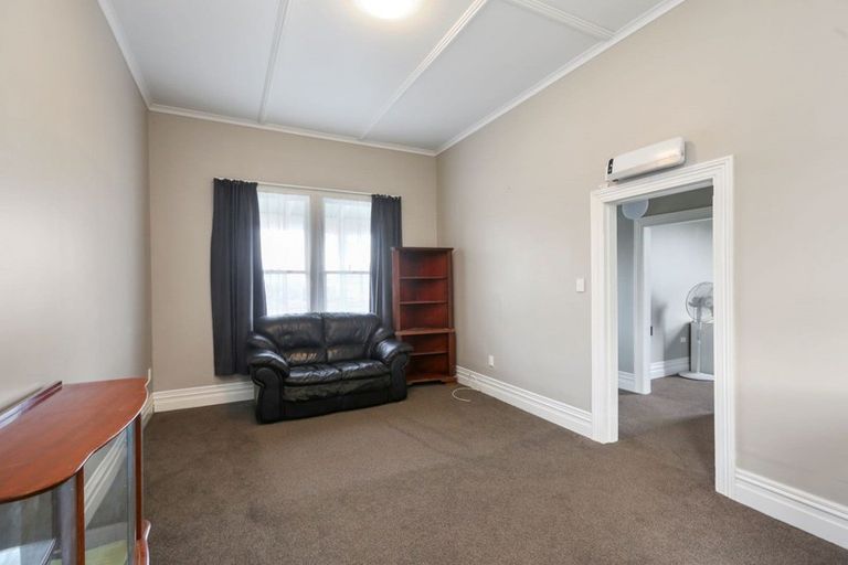 Photo of property in 75 Riemenschneider Street, Manaia, 4612