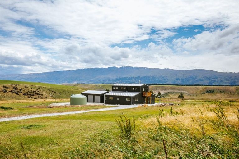 Photo of property in 138 Ruffell Road, Tarras, Cromwell, 9383