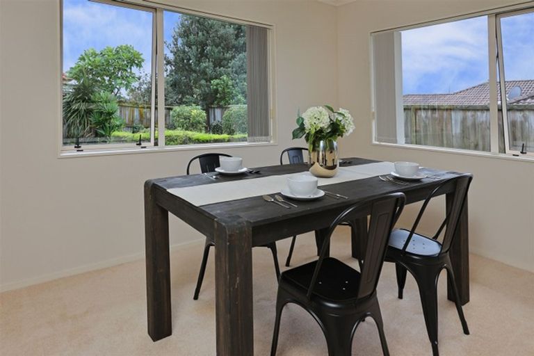 Photo of property in 3 Somerton Rise, Henderson, Auckland, 0612