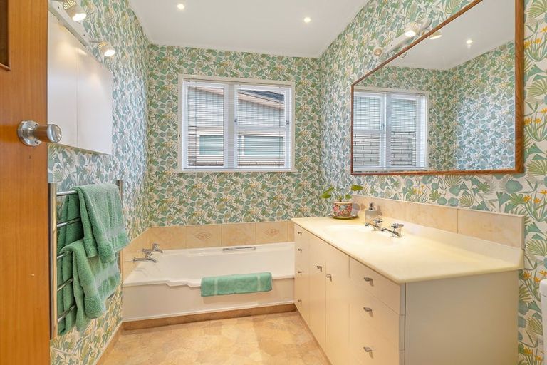 Photo of property in 3 Hampden Street, Awapuni, Palmerston North, 4412