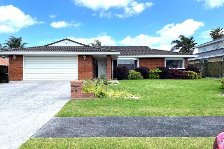 Photo of property in 14 Chippewa Place, Conifer Grove, Takanini, 2112