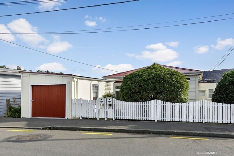 Photo of property in 12 Fernhill Terrace, Wadestown, Wellington, 6012