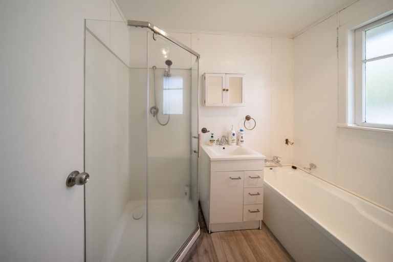 Photo of property in 32 Tomin Road, Glenview, Hamilton, 3206