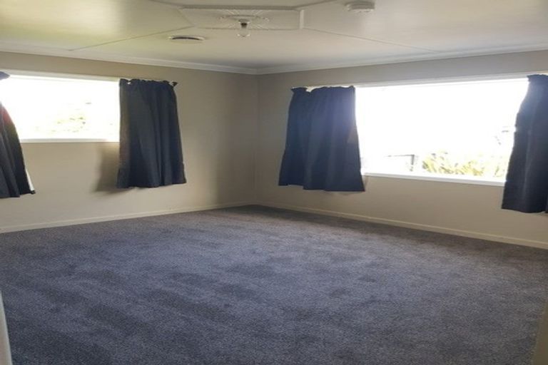 Photo of property in 1 Ward Street, Waverley, Invercargill, 9810