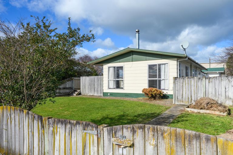 Photo of property in 40 Geraldine Crescent, Cloverlea, Palmerston North, 4412
