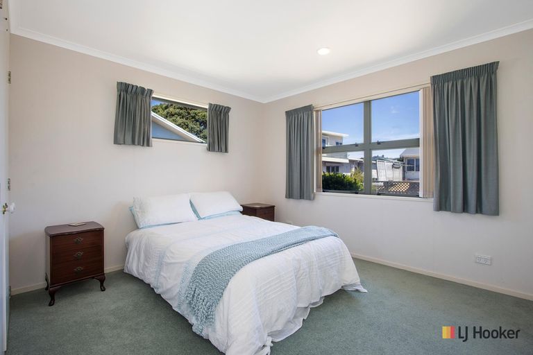 Photo of property in 10 Shaw Road, Waihi Beach, 3611