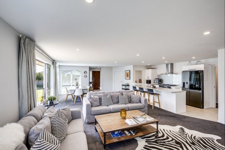 Photo of property in 9 Rakaia Way, Poraiti, Napier, 4112