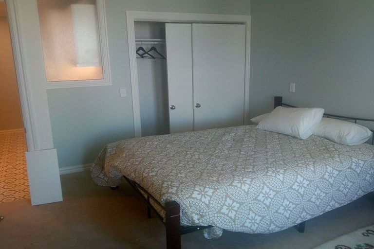 Photo of property in 28 Talavera Terrace, Kelburn, Wellington, 6012