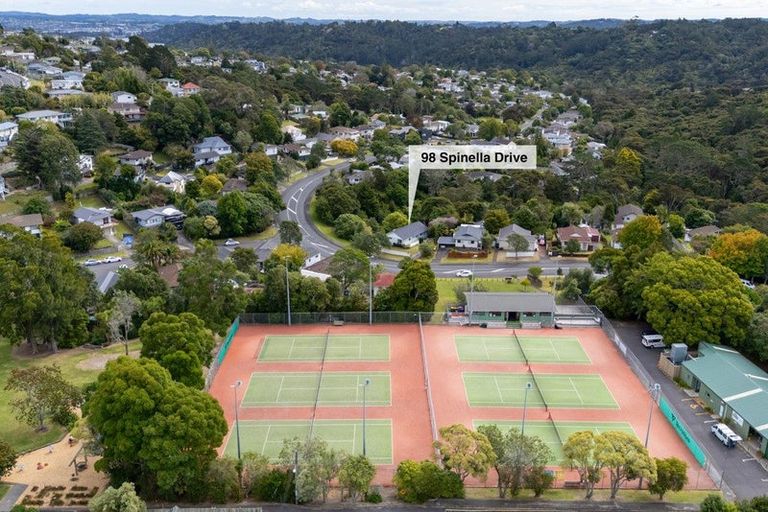 Photo of property in 98 Spinella Drive, Bayview, Auckland, 0629