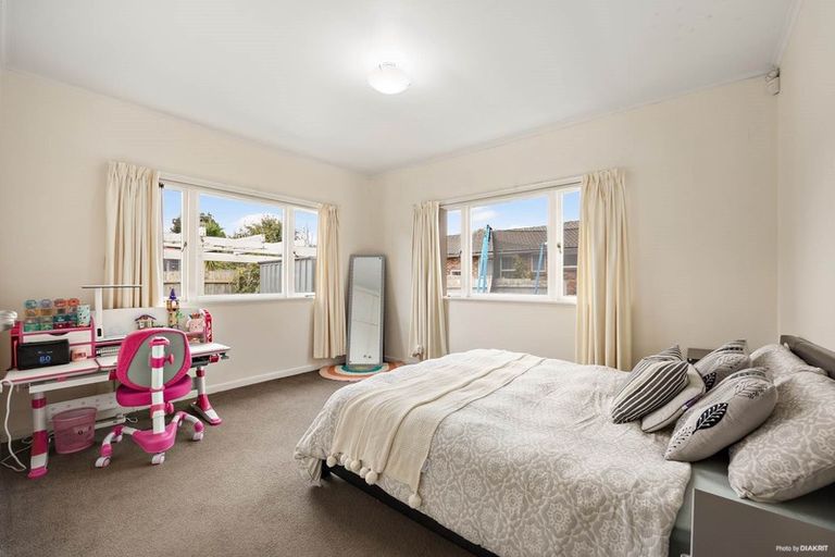 Photo of property in 1/245 Pakuranga Road, Pakuranga, Auckland, 2010