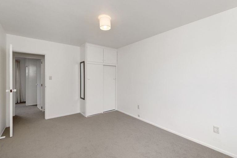 Photo of property in 1/36 Laing Crescent, Heathcote Valley, Christchurch, 8022