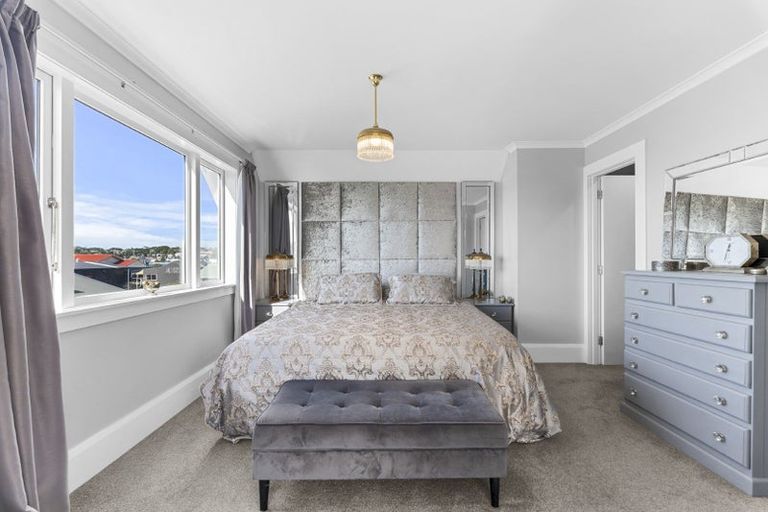 Photo of property in 244 Saint Aubyn Street, New Plymouth, 4310