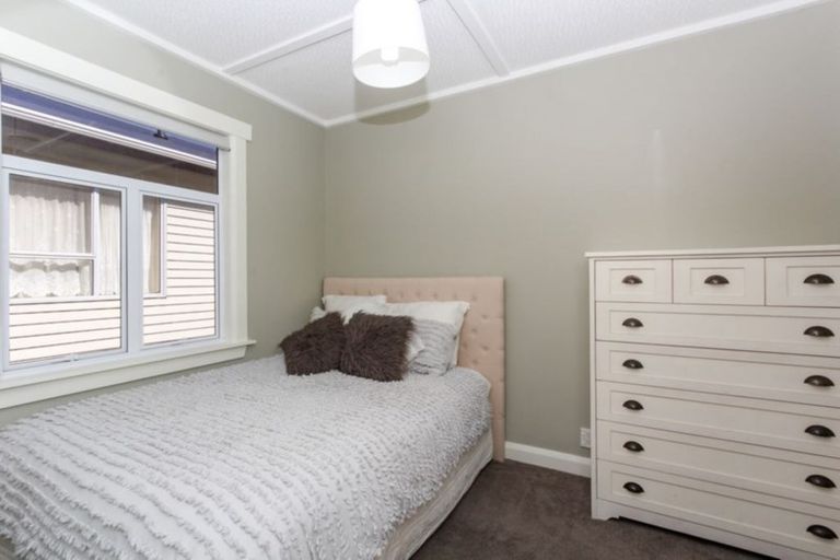 Photo of property in 11 Bulteel Street, New Plymouth, 4310