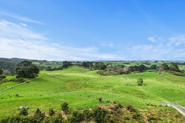 Photo of property in 132b Gatfield Road, Kaukapakapa, 0873