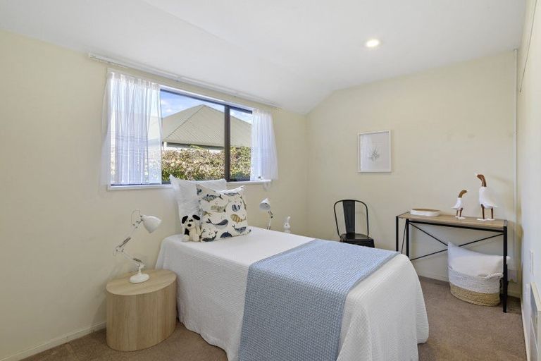 Photo of property in 8 Fuchsia Place, Halswell, Christchurch, 8025