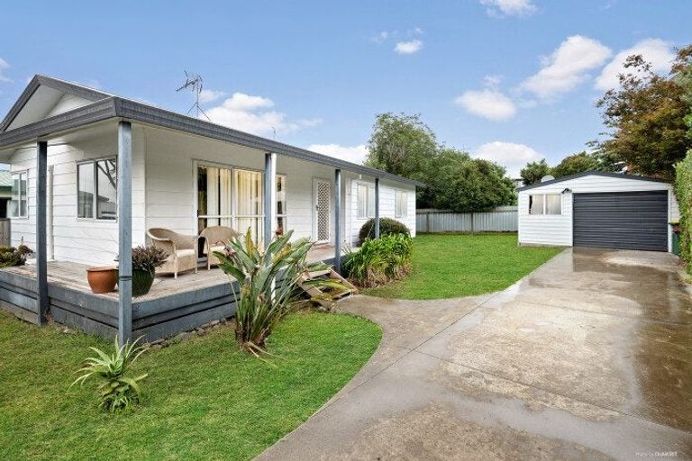 Photo of property in 16 Rosehill Place, Nawton, Hamilton, 3200