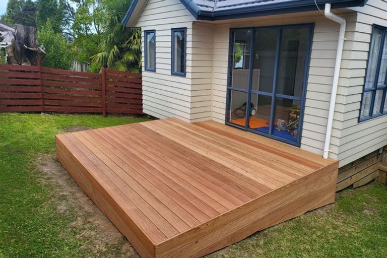 Photo of property in 7 Pitcher Place, Glen Eden, Auckland, 0602