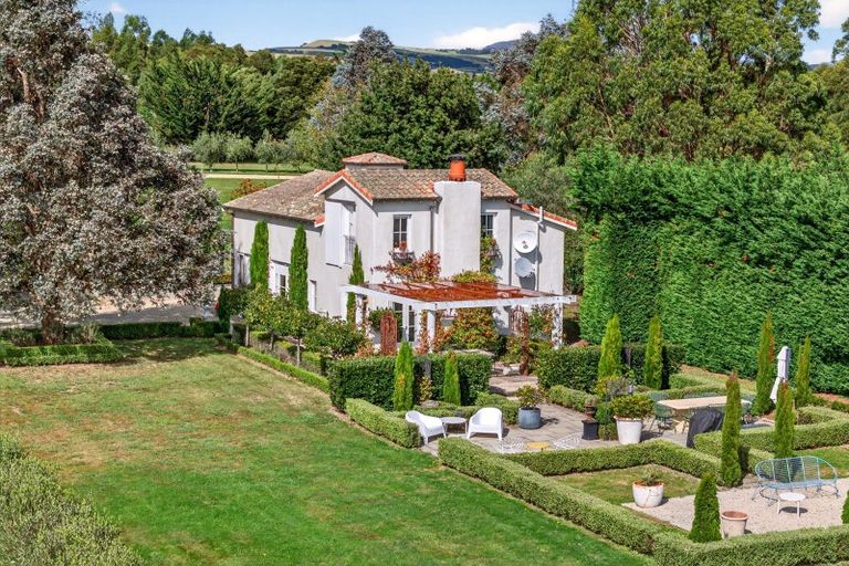 Photo of property in 103 Southdown Drive, Martinborough, 5781