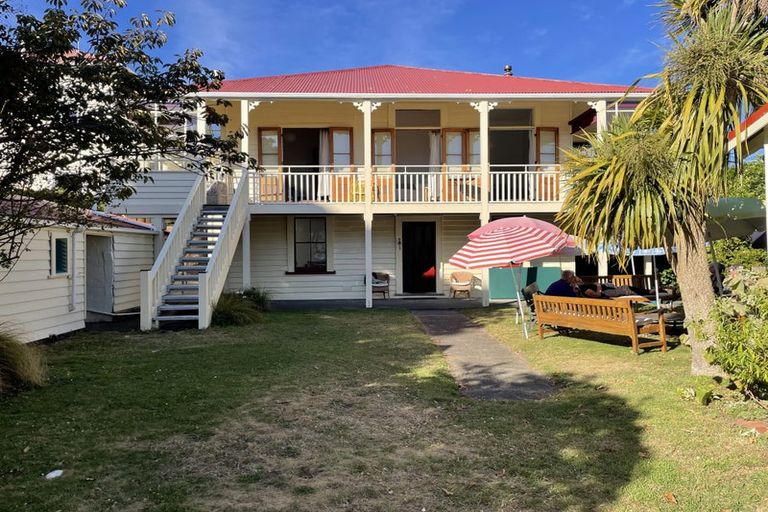 Photo of property in 2 Bath Street, Plimmerton, Porirua, 5026