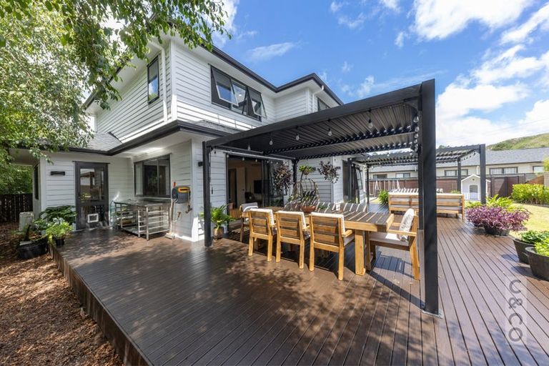 Photo of property in 1 Duchess Way, Riverhead, 0820