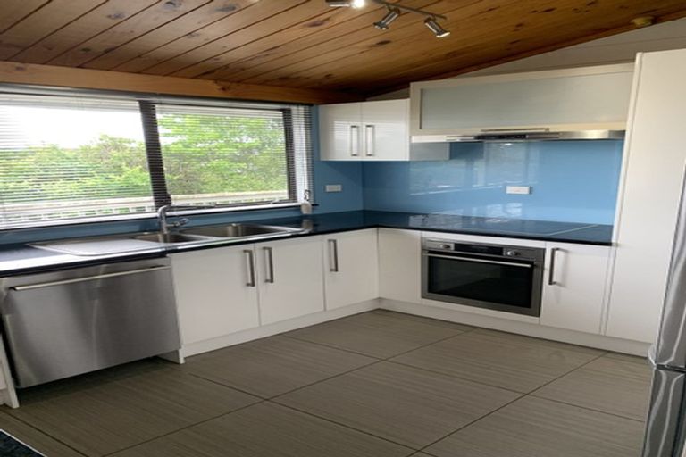 Photo of property in 209 Carnoustie Drive, Wattle Downs, Auckland, 2103