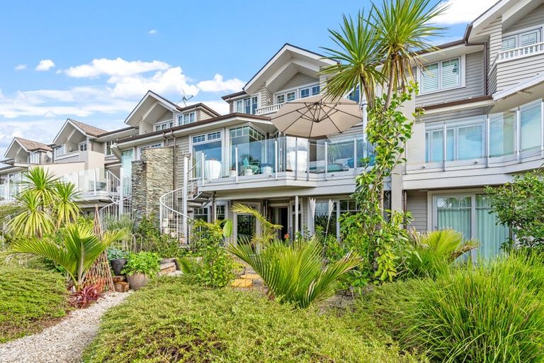 Photo of property in 39 Little Compton Mews, Snells Beach, 0920