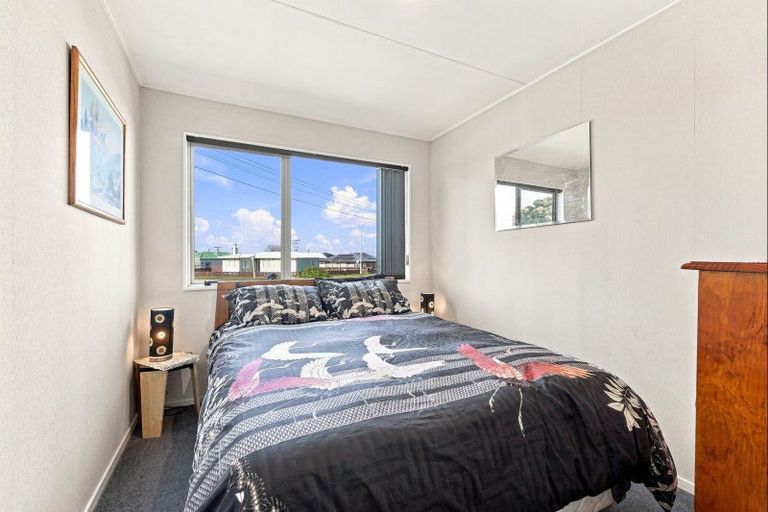 Photo of property in 1a Mosston Road, Castlecliff, Whanganui, 4501