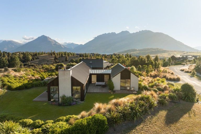 Photo of property in 36 Mckellar Drive, Jacks Point, Queenstown, 9371